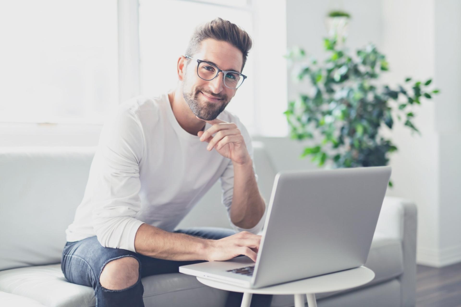 Современный офис команды разработчиков Zynothex Hub